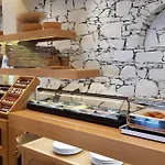 Vrahos Boutique Karavostasis (Folegandros)