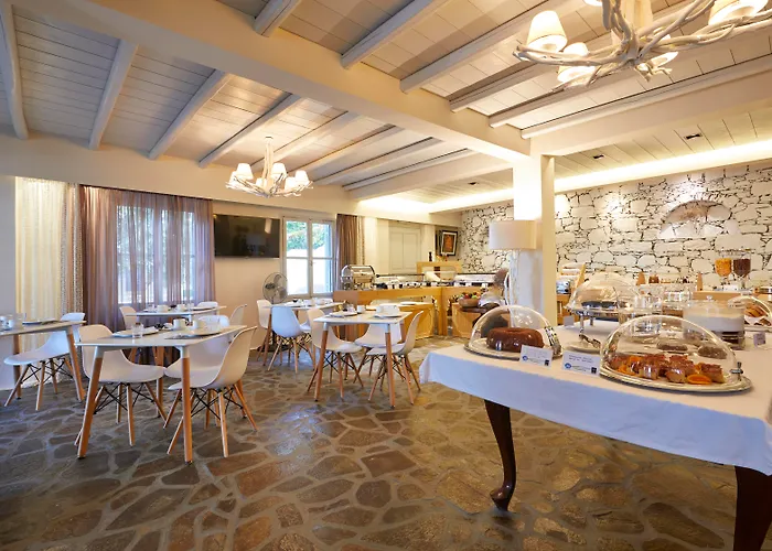 Vrahos Boutique 카라보스타시