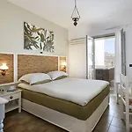 Vrahos Boutique 3*