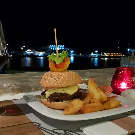 Vrahos Boutique Hotel 3*