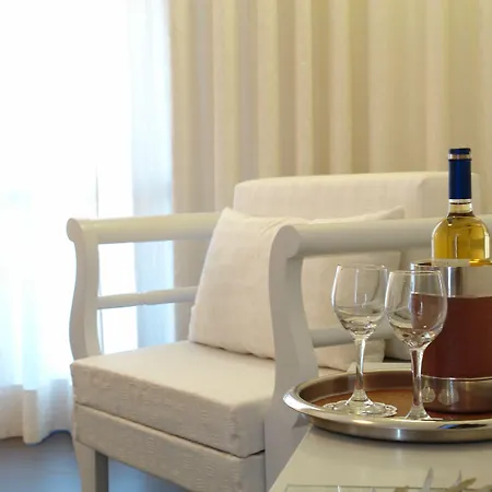 Vrahos Boutique Karavostasis (Folegandros)