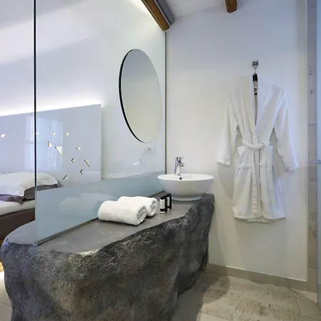 Hotel Vrahos Boutique Karavostasis (Folegandros)