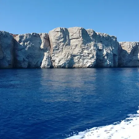 Vrahos Boutique 3* Karavostasis (Folegandros)