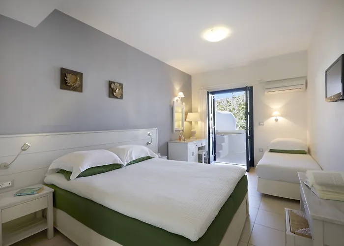 Vrahos Boutique Karavostasis (Folegandros)