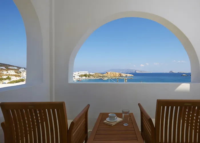 Vrahos Boutique Karavostasis (Folegandros)