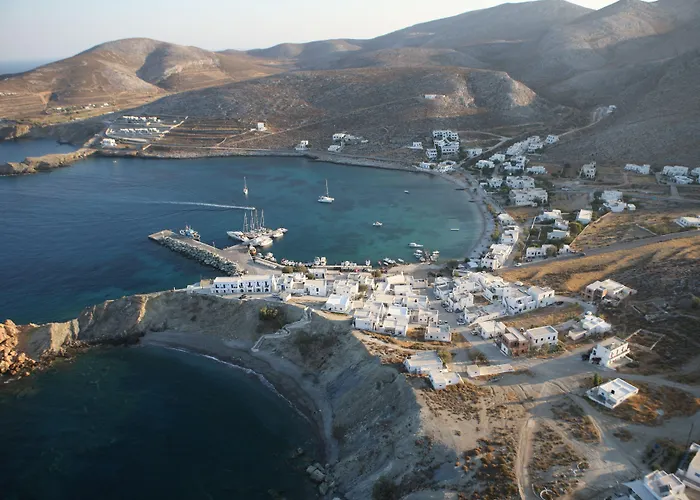 Vrahos Boutique Karavostasis (Folegandros)